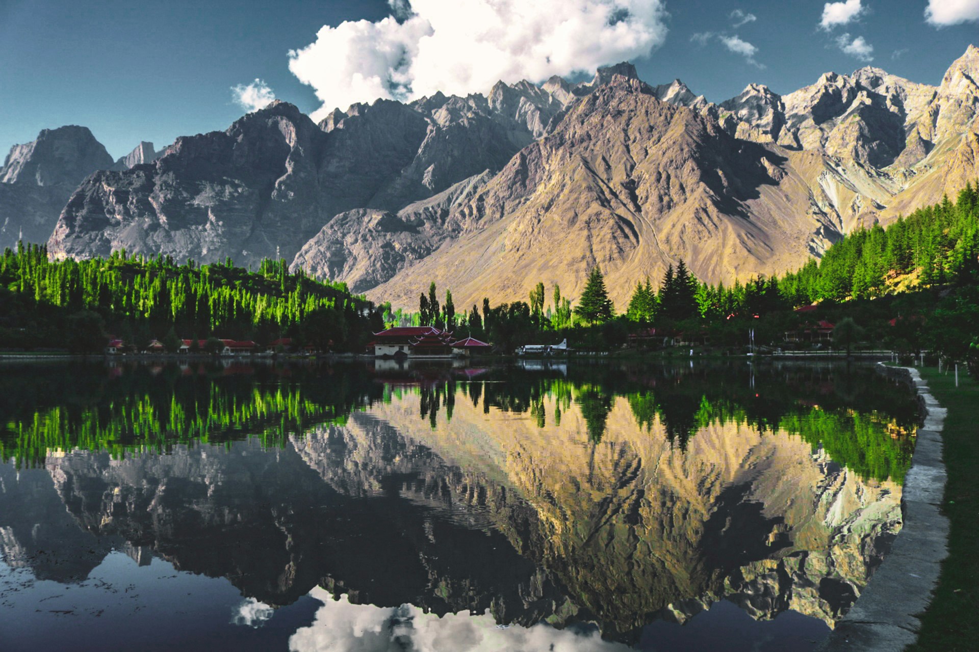 Travel Guide for Skardu Valley