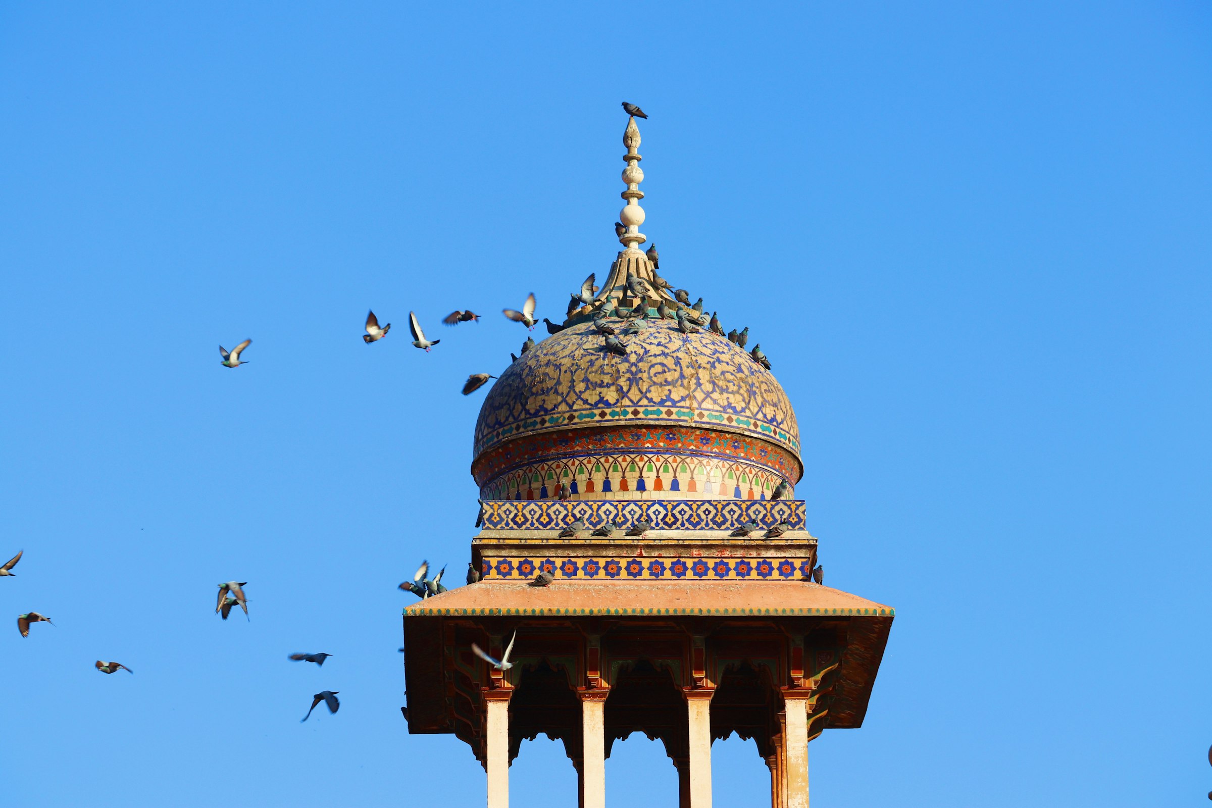Spiritual Journeys: Sufi Shrines in Pakistan to Experience Tranquility