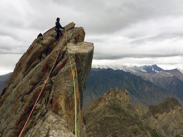 Rock-Climbing-in-Pakistan