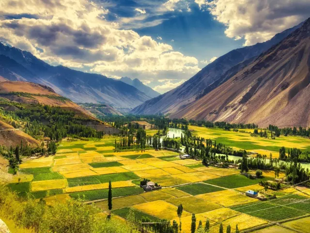 Phandar-valley