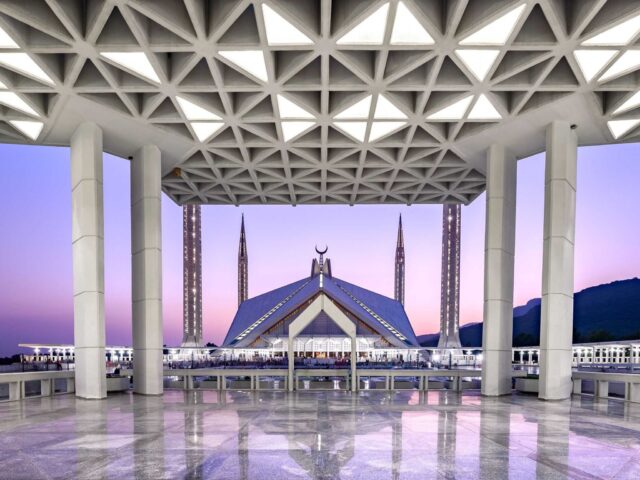 faisal mosque