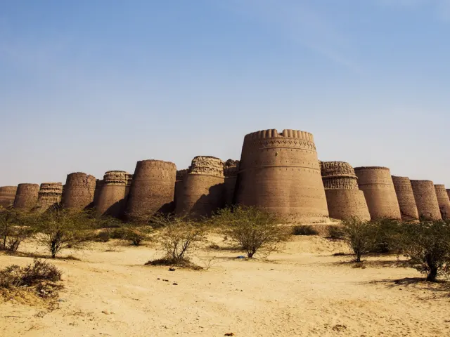 Derawar Fort
