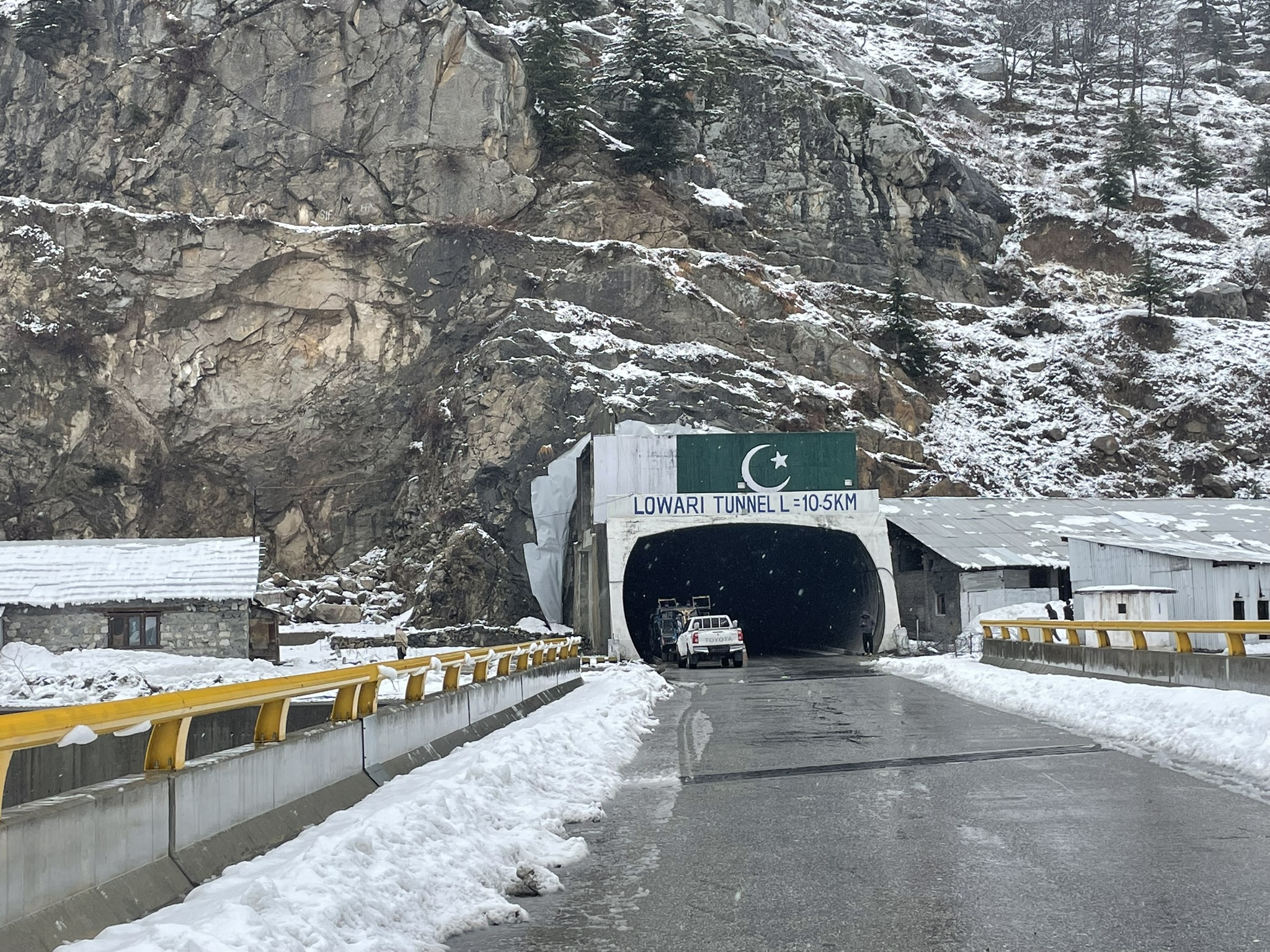 lowari tunnel
