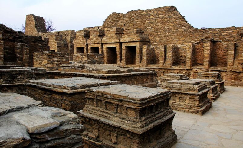 Takht-i-Bahi Travel Guide: UNESCO Buddhist Monastery